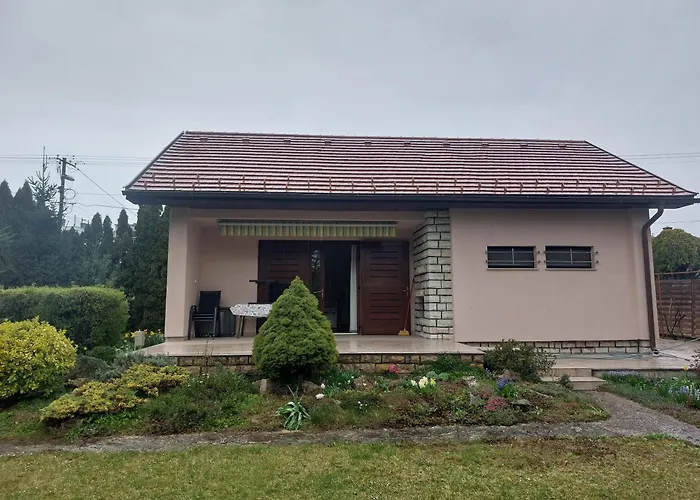 別荘 Balaton Breeze Retreat